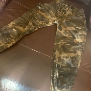 Skinny Camo